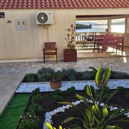Apartments Melany Slano Exterior photo