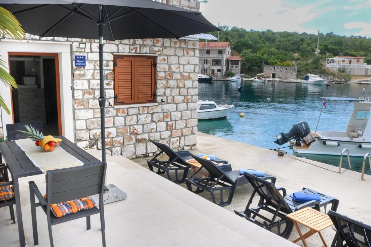Apartments Melany Slano Exterior photo